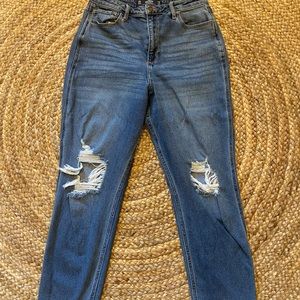Hollister Women’s 13R Ripped Curvy Ultra High-Rise Mom jeans vintage stretch